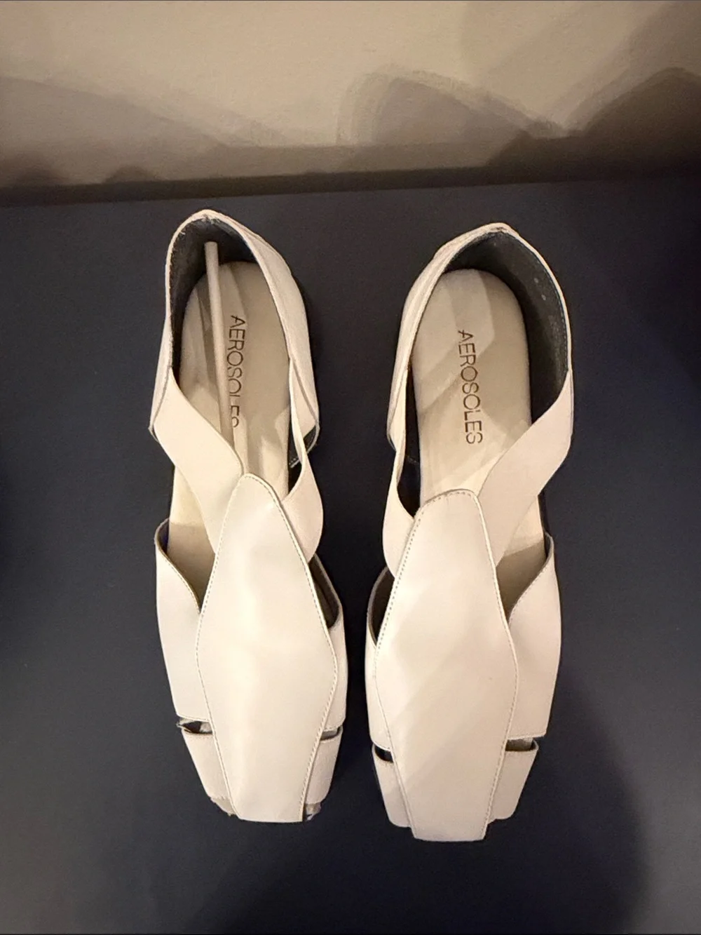 Aerosoles Women's White Leather Slip On Sandals Size 8